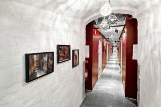 Ramilton Old Town Hostel *